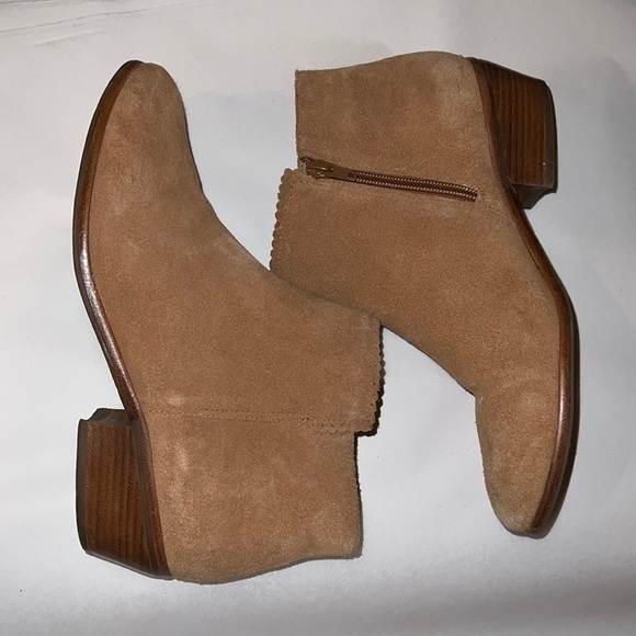 Jack Rogers Bailee suede booties ankle boots zip up closing Sz 8.5 - Picture 3 of 12
